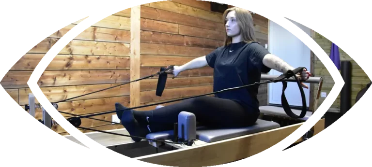 Le Pilates Reformer arrive chez Elite Forme : venez découvrir les bienfaits du travail tridimensionnel sur les muscles grâce au mécanisme de résistance variable